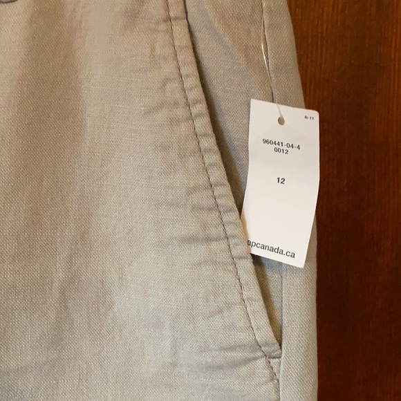 NWT Khaki by Gap boyfriend roll up shorts woman 12 - Picture 6 of 10